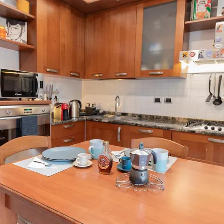 Bbromagnamia 2 Camere, 5 Ospiti, Parcheggio Gratis, Vicino A Universita, Ospedali, Centro, Stazione, Aeroporto, Romagna *