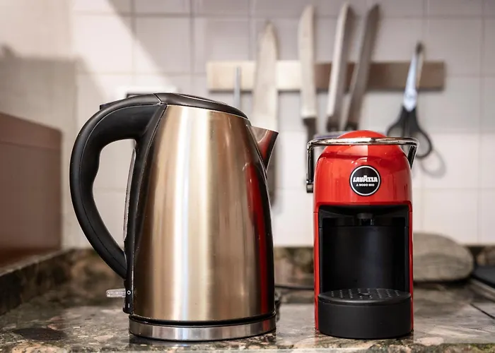 Bbromagnamia 2 Camere, 5 Ospiti, Parcheggio Gratis, Vicino A Universita, Ospedali, Centro, Stazione, Aeroporto, Romagna Lägenhet *