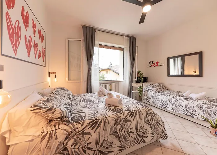 Lägenhet Bbromagnamia 2 Camere, 5 Ospiti, Parcheggio Gratis, Vicino A Universita, Ospedali, Centro, Stazione, Aeroporto, Romagna Forlì