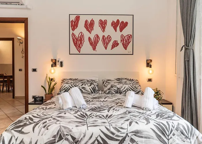 Bbromagnamia 2 Camere, 5 Ospiti, Parcheggio Gratis, Vicino A Universita, Ospedali, Centro, Stazione, Aeroporto, Romagna *