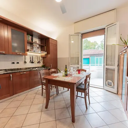 Bbromagnamia 2 Camere, 5 Ospiti, Climatizzatore, Parcheggio Gratis, Vicino A Universita, Ospedali, Centro, Stazione, Aeroporto Forlì