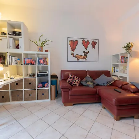 Bbromagnamia 2 Camere, 5 Ospiti, Climatizzatore, Parcheggio Gratis, Vicino A Universita, Ospedali, Centro, Stazione, Aeroporto
