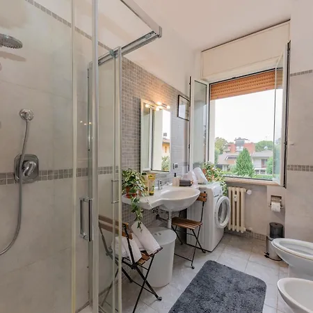 Apartament Bbromagnamia 2 Camere, 5 Ospiti, Climatizzatore, Parcheggio Gratis, Vicino A Universita, Ospedali, Centro, Stazione, Aeroporto *