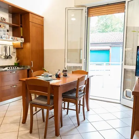 Bbromagnamia 2 Camere, 5 Ospiti, Parcheggio Gratis, Vicino A Universita, Ospedali, Centro, Stazione, Aeroporto, Romagna Διαμέρισμα