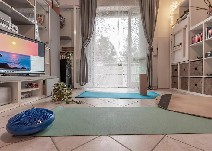 Apartamento Bbromagnamia 2 Camere, 5 Ospiti, Parcheggio Gratis, Vicino A Universita, Ospedali, Centro, Stazione, Aeroporto, Romagna